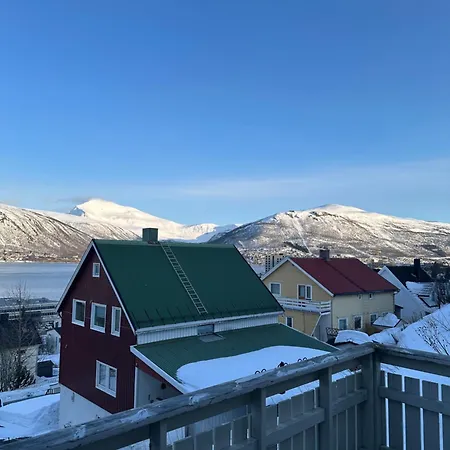 Koselig Rom I Med Felles Fasiliteter