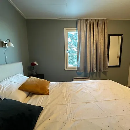 民宿 Koselig Rom I Med Felles Fasiliteter *